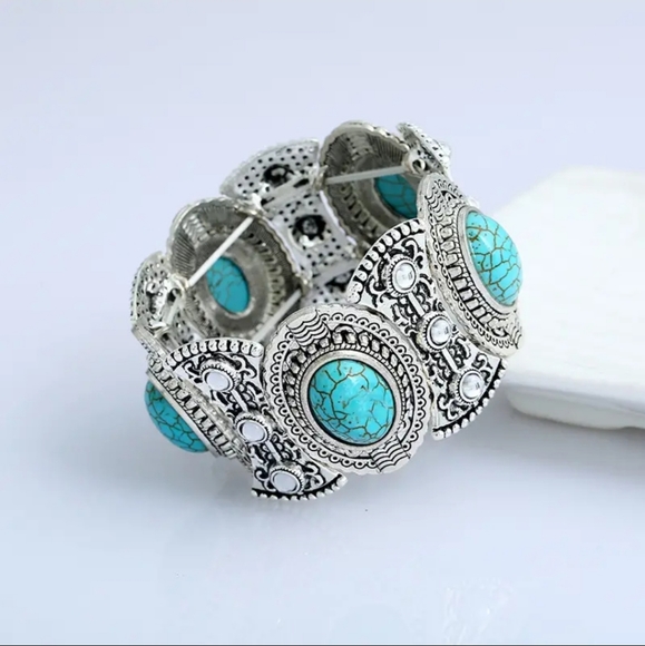 Gorgeous Boho-Style Bangle Bracelet with Synthetic Gems - Perfect for Women. - Picture 2 of 6